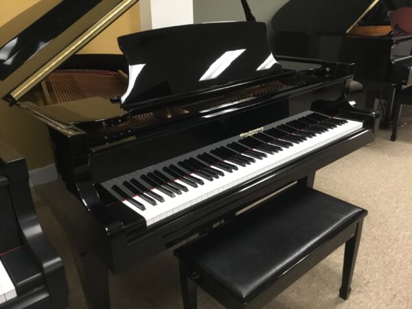 Yamaha GC2 - Piano à queue - Noir lustré : Nantel Musique