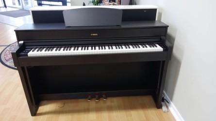 Yamaha YDP184